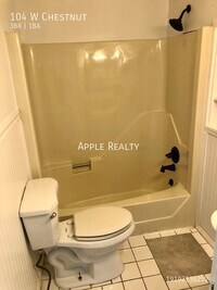 104 W Chestnut Ave photo'