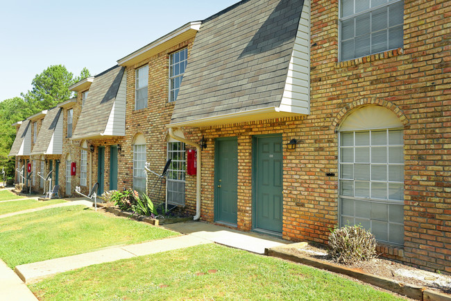 Breckenridge Apartments in Tuscaloosa, AL - Foto de edificio - Building Photo