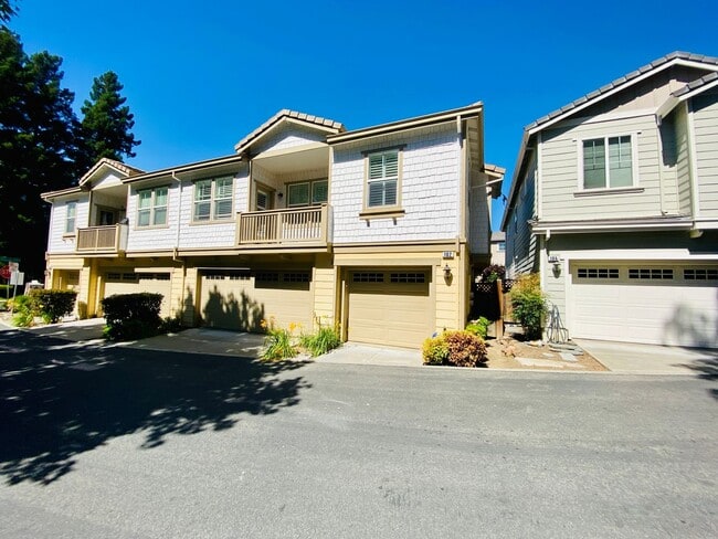 property at 102 Hamlin Loop