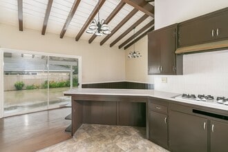 4104 Via Largavista in Palos Verdes Estates, CA - Building Photo - Building Photo