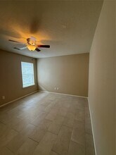 906 Taylor Ridge Dr in Spring, TX - Building Photo - Building Photo