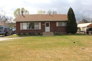 545 N 800 E in Orem, UT - Building Photo