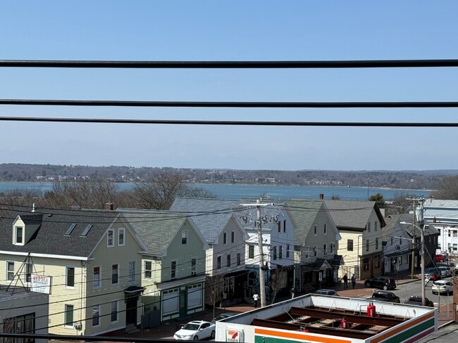 106 Cumberland Ave, Unit Cumberland Square condo in Portland, ME - Building Photo - Building Photo