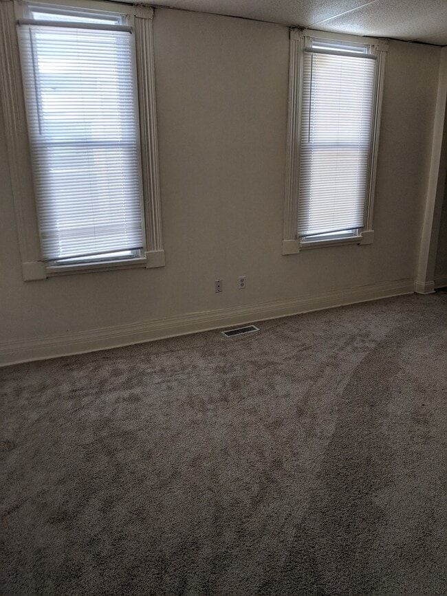 property at 1033 Euclid Ave