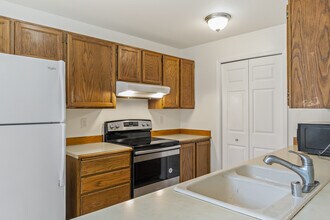 4219 212th Ave NE in Sammamish, WA - Building Photo - Building Photo