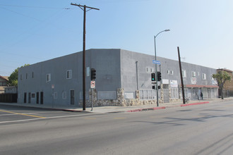 1885-1899 W Jefferson Blvd in Los Angeles, CA - Building Photo - Building Photo