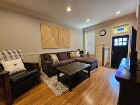 3208 O'Donnell St in Baltimore, MD - Building Photo