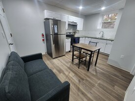 151 S Main St in Northfield, VT - Building Photo