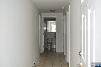 100 Kipp Ave in Lodi, NJ - Building Photo - Building Photo