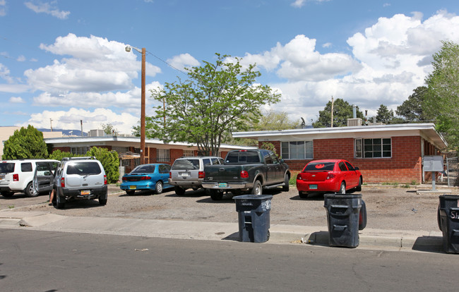 512-516 Cardenas Dr SE in Albuquerque, NM - Foto de edificio - Building Photo