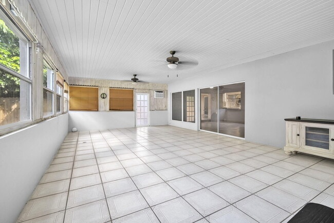 15225 SW 235th St in Homestead, FL - Building Photo - Building Photo