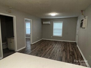 374 Water St in Mooresville, NC - Building Photo - Building Photo