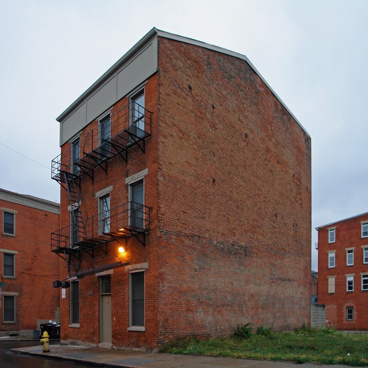 1622 Logan St in Cincinnati, OH - Building Photo