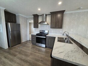 202 Bluejay Ln in Madison, WI - Building Photo - Building Photo