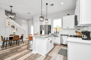 407 Stonework Garden Ln in Houston, TX - Building Photo