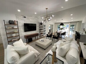 3000 Jasmine Terrace in Delray Beach, FL - Building Photo - Building Photo