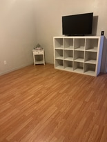 43705 22nd St E in Lancaster, CA - Building Photo