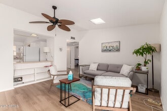 10641 W Oakmont Dr in Sun City, AZ - Building Photo - Building Photo