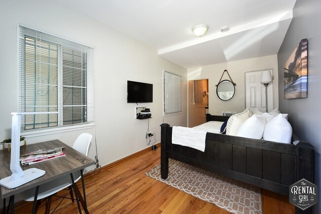 property at 16 Clubhouse Ave