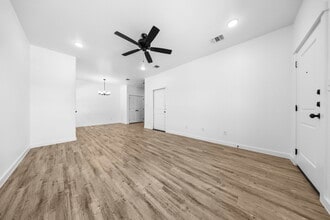 5808 Cordillera Dr in Killeen, TX - Foto de edificio - Building Photo