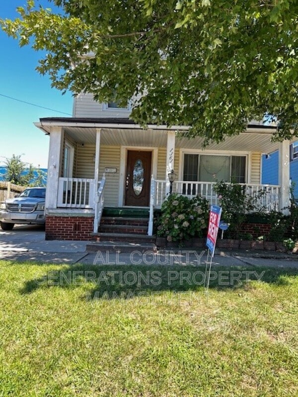 property at 1361 E 43rd St