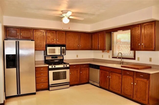 4135 Briggs Ave in Erie, PA - Building Photo - Building Photo