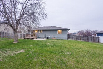 5311 W Goodwin Cir in Lincoln, NE - Building Photo - Building Photo
