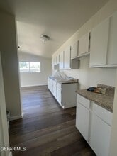 4449 Finch Way in El Paso, TX - Foto de edificio - Building Photo