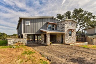 713 Nomad Dr in Spicewood, TX - Building Photo - Building Photo