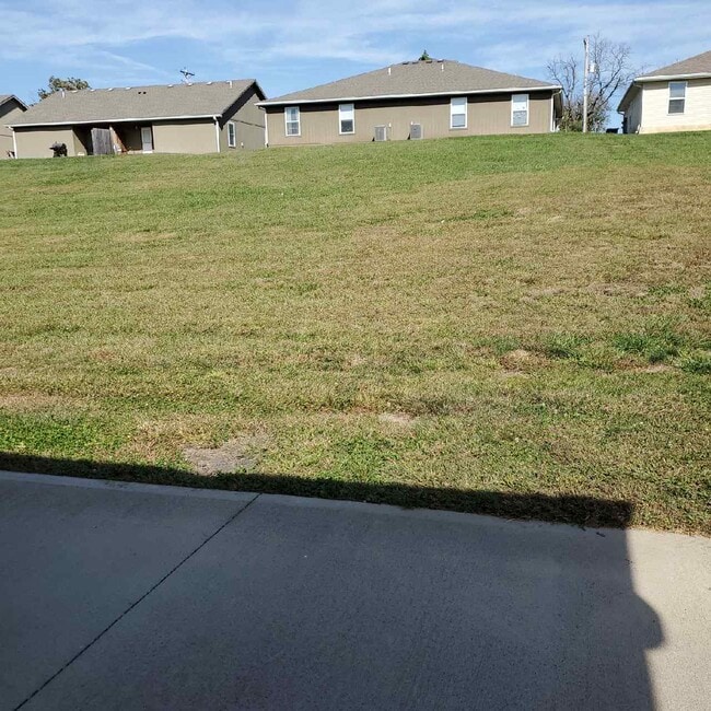 524 W Gay St in Warrensburg, MO - Building Photo - Building Photo
