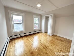 21 Saratoga St, Unit 2 in Boston, MA - Building Photo - Building Photo