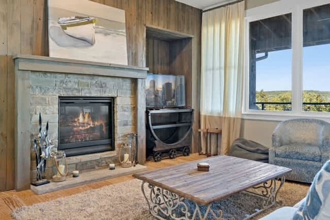 2208 Sea Biscuit Cove in Spicewood, TX - Building Photo - Building Photo