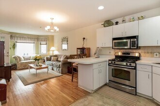 68 Monroe St in Hoboken, NJ - Building Photo - Building Photo
