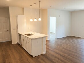 Olive Street Apartments in Rogers, AR - Foto de edificio - Building Photo