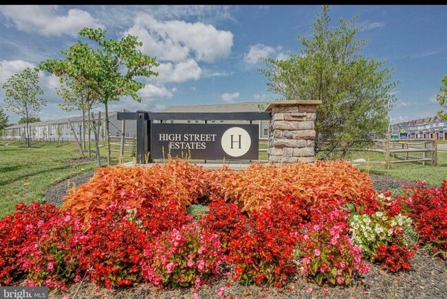 property at 321 Mazzeo Dr