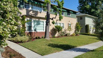 1100 N Verdugo Rd Apartments