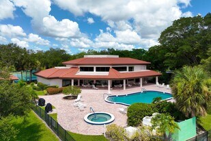 6030 SE Martinique Dr in Stuart, FL - Building Photo