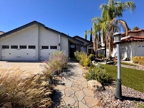 25483 Blackthorne Dr in Murrieta, CA - Building Photo - Building Photo