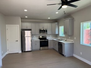 3028 Solons Alley in Sacramento, CA - Building Photo - Building Photo