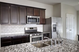 707 Desert Pea Ln in Arcola, TX - Building Photo - Building Photo