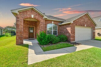 25523 Lockspur Dr in Richmond, TX - Building Photo - Building Photo
