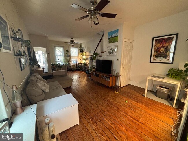 155 East St in Philadelphia, PA - Building Photo - Building Photo