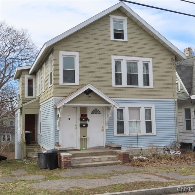 property at 735 N Alvord St