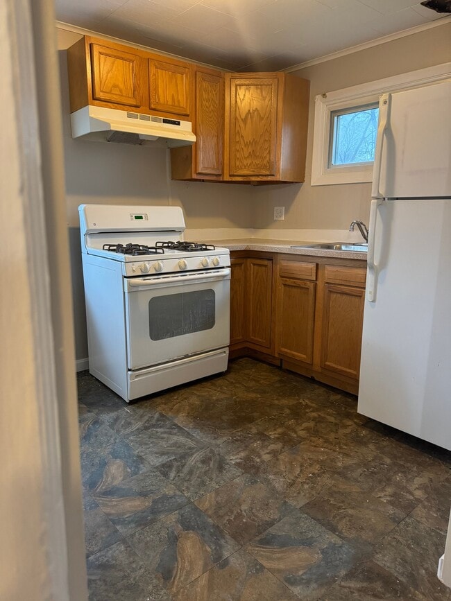 122 Beechwood Ave, Unit 1