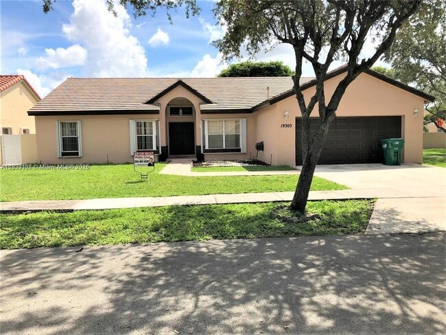 property at 19303 NW 87th Ct Cir