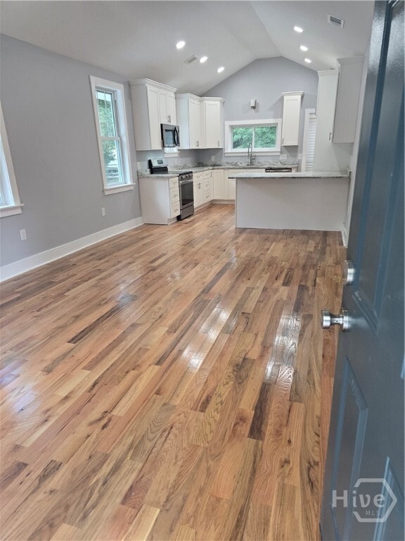 14 E Back St in Savannah, GA - Building Photo - Building Photo