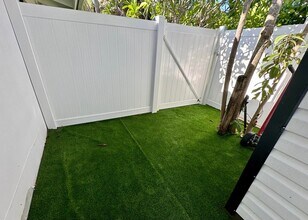 212 Kings Lynn in Delray Beach, FL - Building Photo - Building Photo