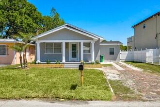 2419 W Carmen St in Tampa, FL - Building Photo - Building Photo