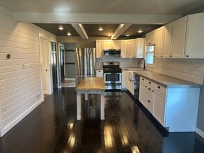 812 Ridge Ave in Wauconda, IL - Building Photo - Building Photo