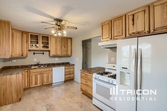 4 Joyce Ln in Streamwood, IL - Building Photo - Building Photo